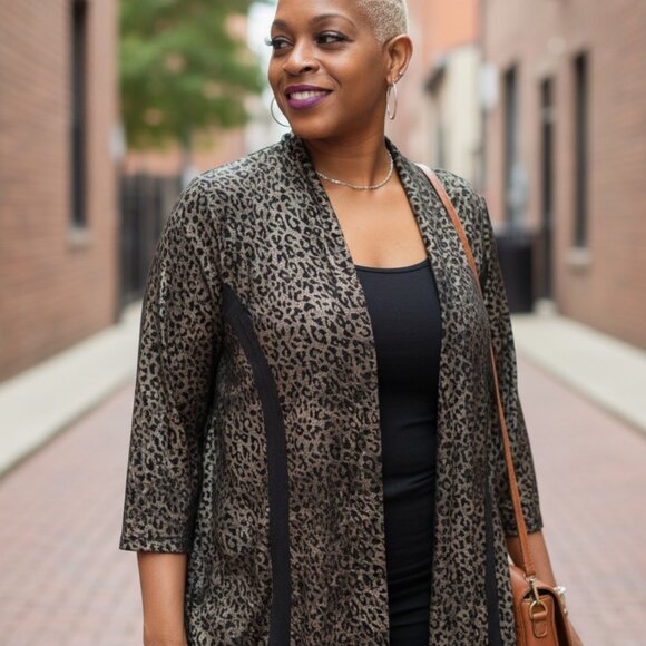Plus size women’s animal print jacket - Picture 1 of 6